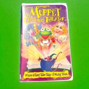 Muppet Classic Theater, (VHS, 1994) Clamshell Damaged Packaging (See Photos)